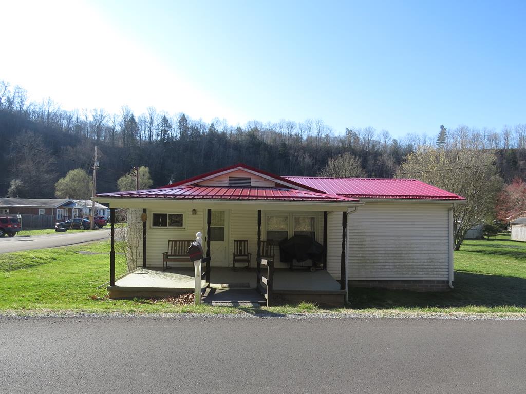 628 Middle Creek Road Cedar Bluff, VA 24609 - Photo 1 of 1 Gallery Image 1