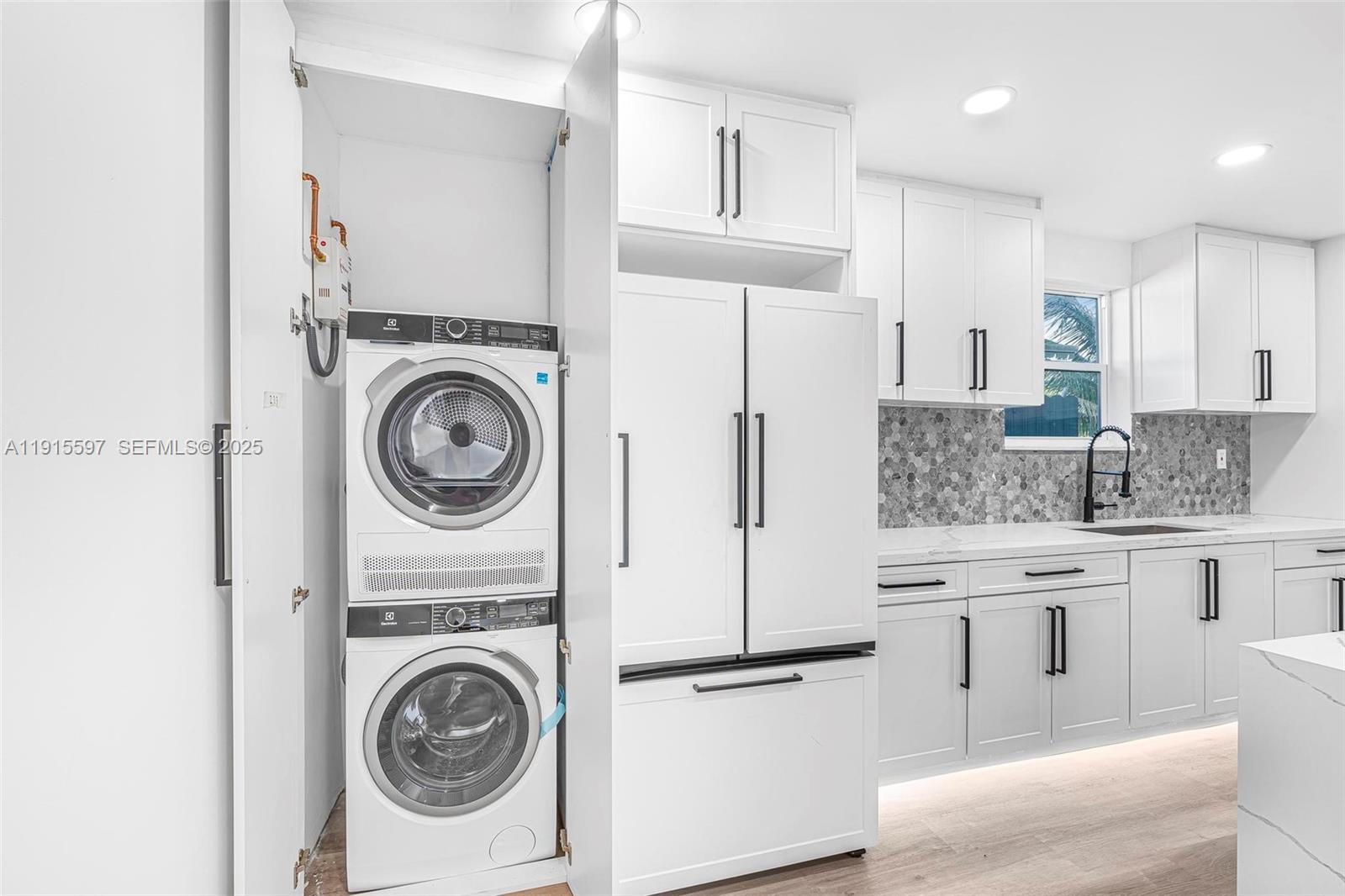 216 Northeast 160th Street Miami, FL 33162 - Photo 20 of 31