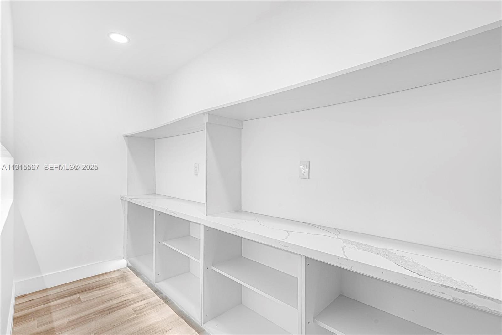 216 Northeast 160th Street Miami, FL 33162 - Photo 22 of 31