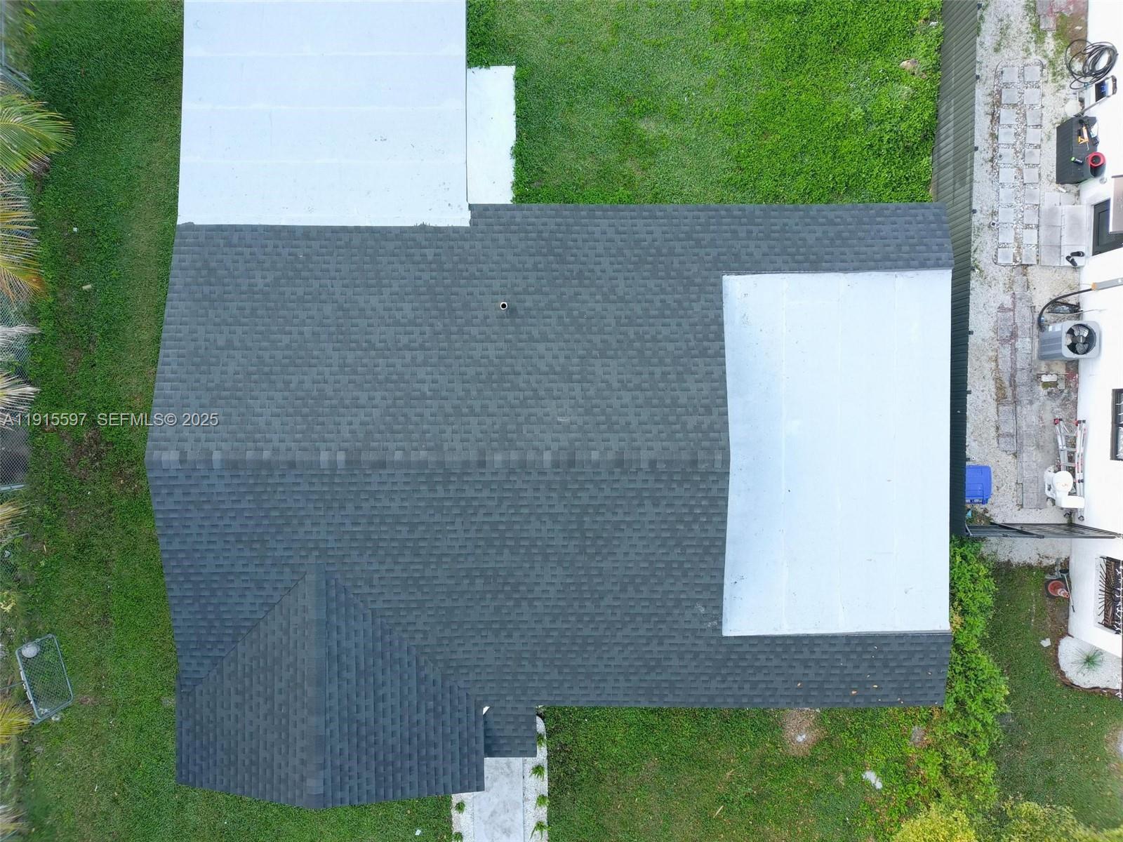 216 Northeast 160th Street Miami, FL 33162 - Photo 30 of 31