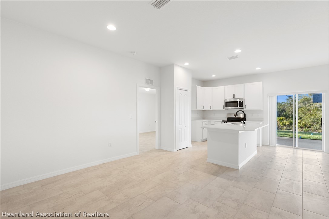 6151 Monegro Street Sebring, FL 33872 - Photo 17 of 36