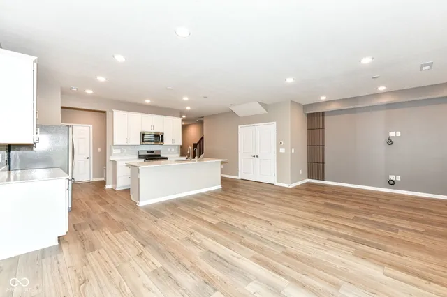 $2,395 | 3277 Haflinger Drive, Zionsville, IN 46077