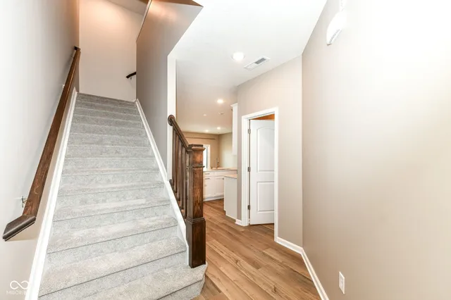 $2,395 | 3277 Haflinger Drive, Zionsville, IN 46077