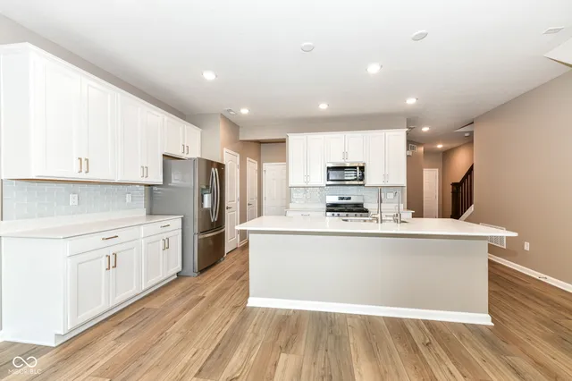 $2,395 | 3277 Haflinger Drive, Zionsville, IN 46077