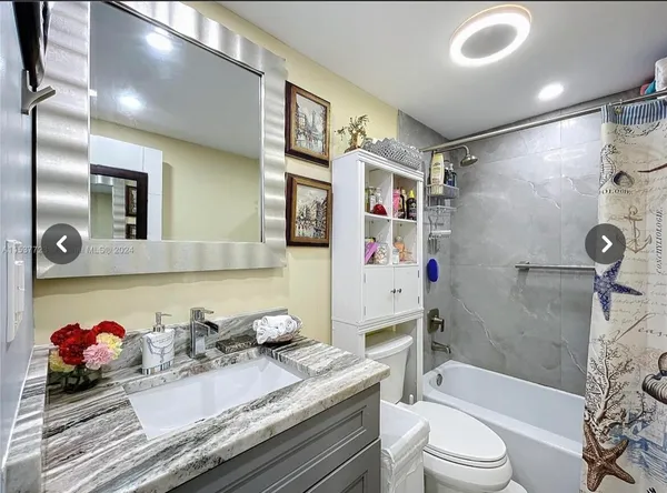 $3,800 | 460 Paradise Isle Boulevard, Unit 205, Hallandale Beach, FL 33009