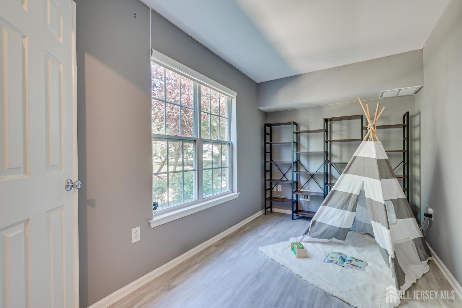 41 Rojewski Way Parlin, NJ 08859 - Photo 6 of 27
