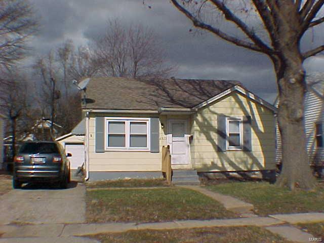 2873 Ralph Street Granite City, IL 62040 - Photo 1 of 13 Gallery Image 1