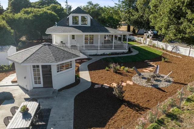 $3,100,000 | 1375 Gossage Avenue, Petaluma, CA 94952