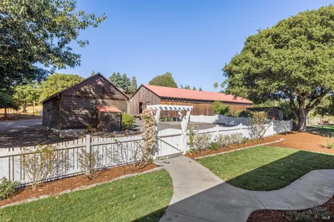 $3,100,000 | 1375 Gossage Avenue, Petaluma, CA 94952