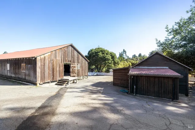 $3,100,000 | 1375 Gossage Avenue, Petaluma, CA 94952