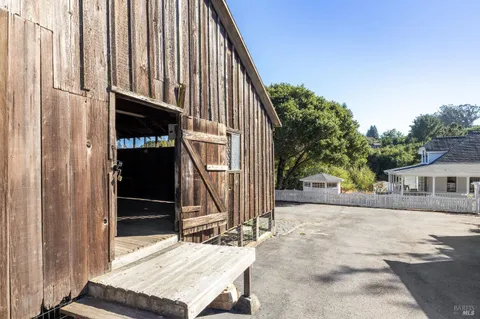 $3,100,000 | 1375 Gossage Avenue, Petaluma, CA 94952