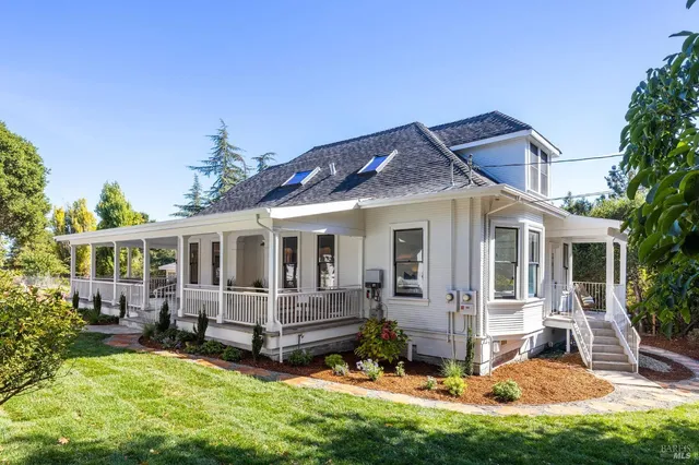 $3,100,000 | 1375 Gossage Avenue, Petaluma, CA 94952