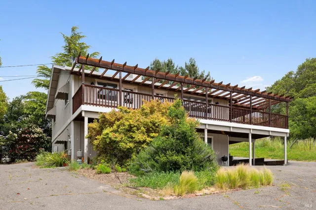 $3,100,000 | 1375 Gossage Avenue, Petaluma, CA 94952