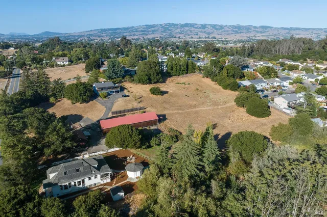 $3,100,000 | 1375 Gossage Avenue, Petaluma, CA 94952
