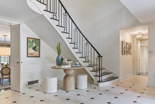 $2,739,000 | 62 Woodley Road, Winnetka, IL 60093