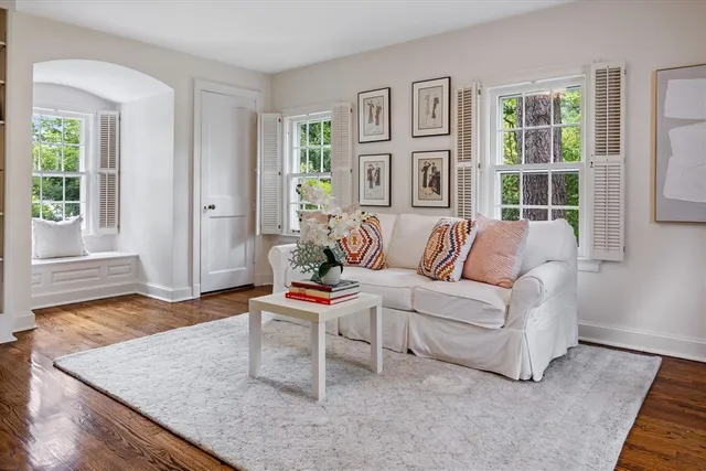 $2,739,000 | 62 Woodley Road, Winnetka, IL 60093