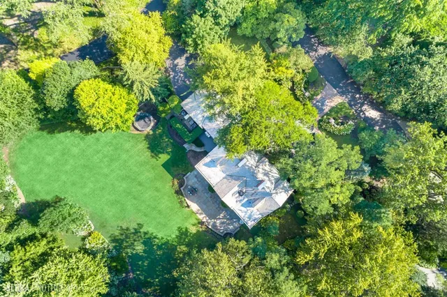 $2,739,000 | 62 Woodley Road, Winnetka, IL 60093
