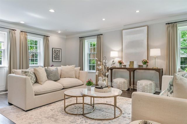 $2,739,000 | 62 Woodley Road, Winnetka, IL 60093