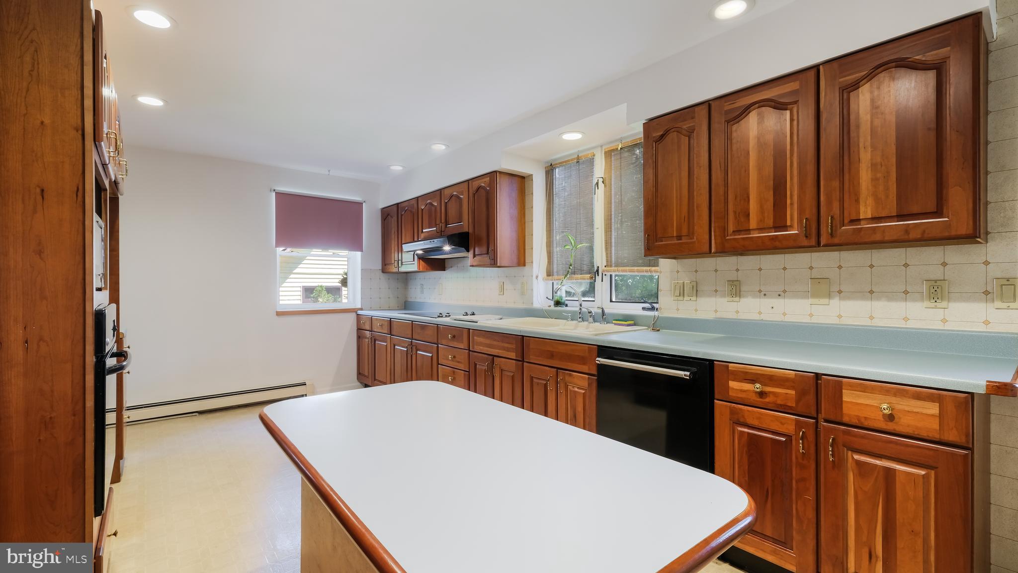2319 Street Road Warrington, PA 18976 - Photo 12 of 33 Gallery Image 12