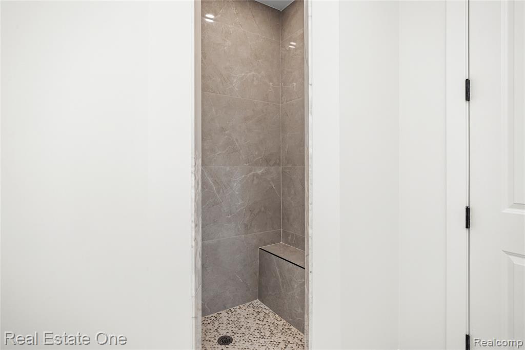 5321 Rochester Road Troy, MI 48085 - Photo 65 of 73