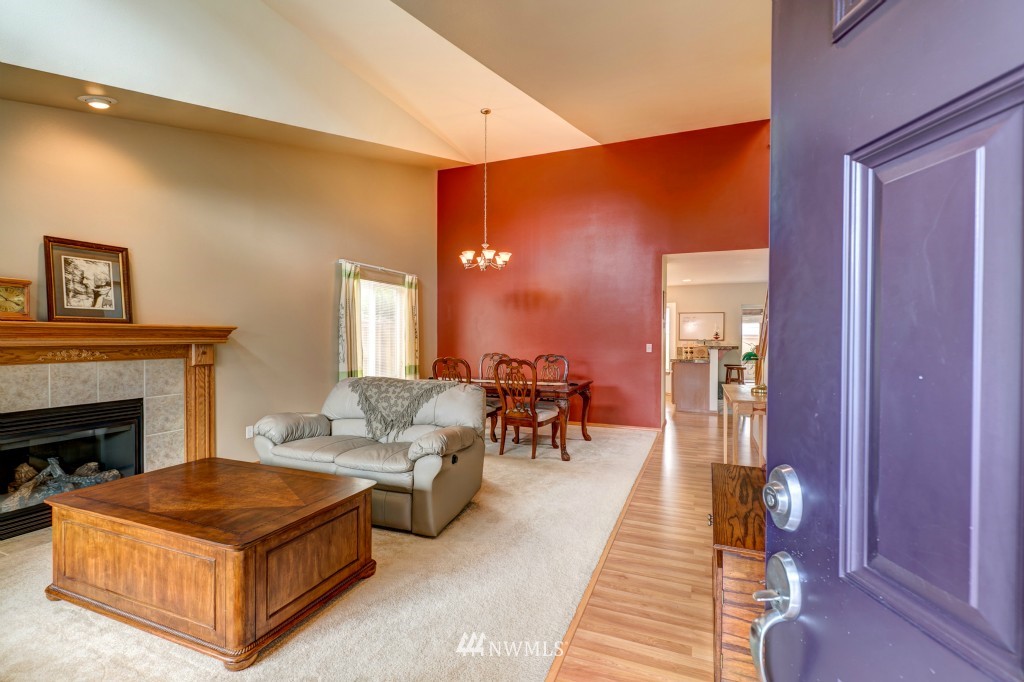 4226 154th Place Southeast Bothell, WA 98012 - Photo 2 of 21 Gallery Image 2