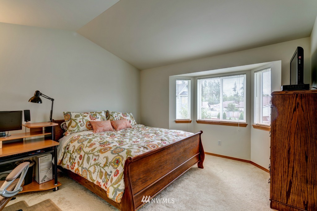 4226 154th Place Southeast Bothell, WA 98012 - Photo 13 of 21 Gallery Image 13
