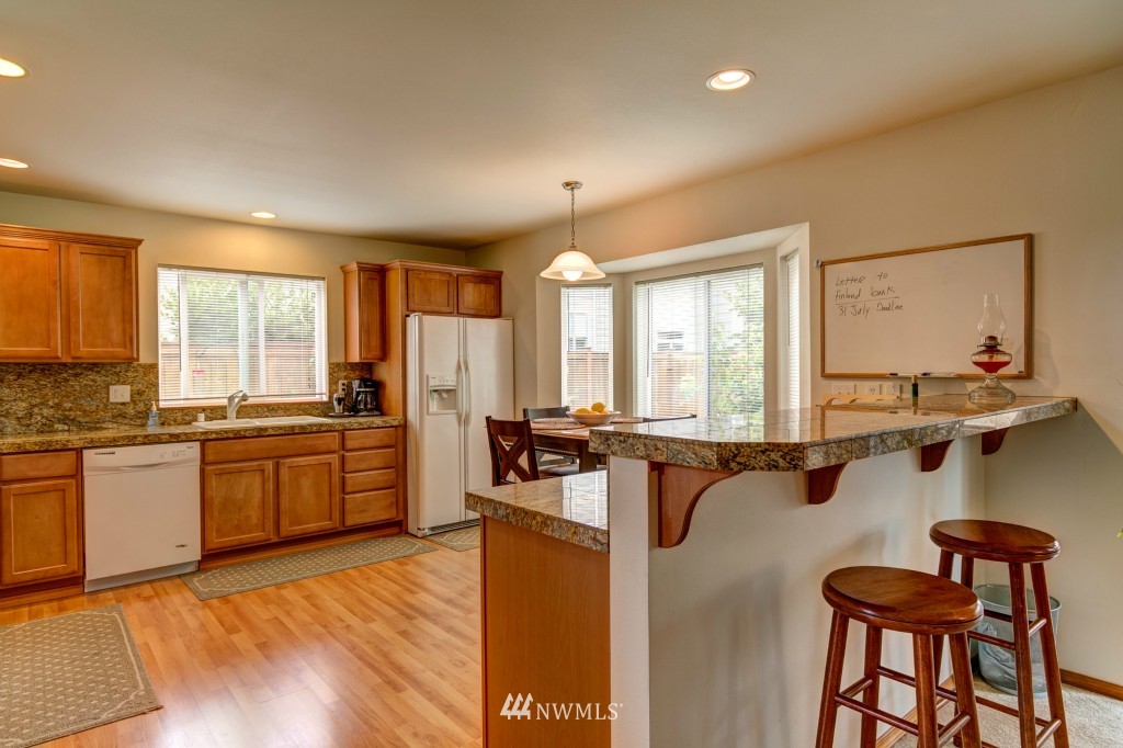 4226 154th Place Southeast Bothell, WA 98012 - Photo 7 of 21 Gallery Image 7