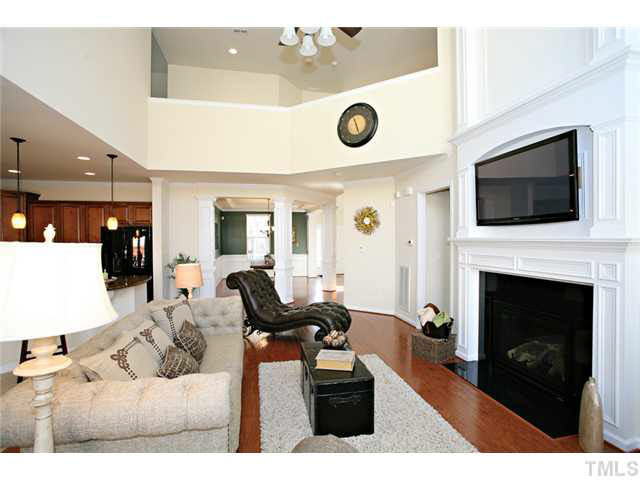 1002 Lakeview Road Durham, NC 27712 - Photo 5 of 22 Living Room