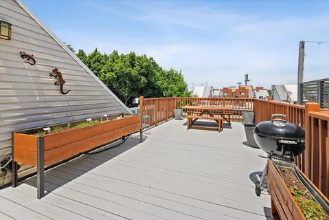 $439,000 | 2406 West Lexington Street, Chicago, IL 60612