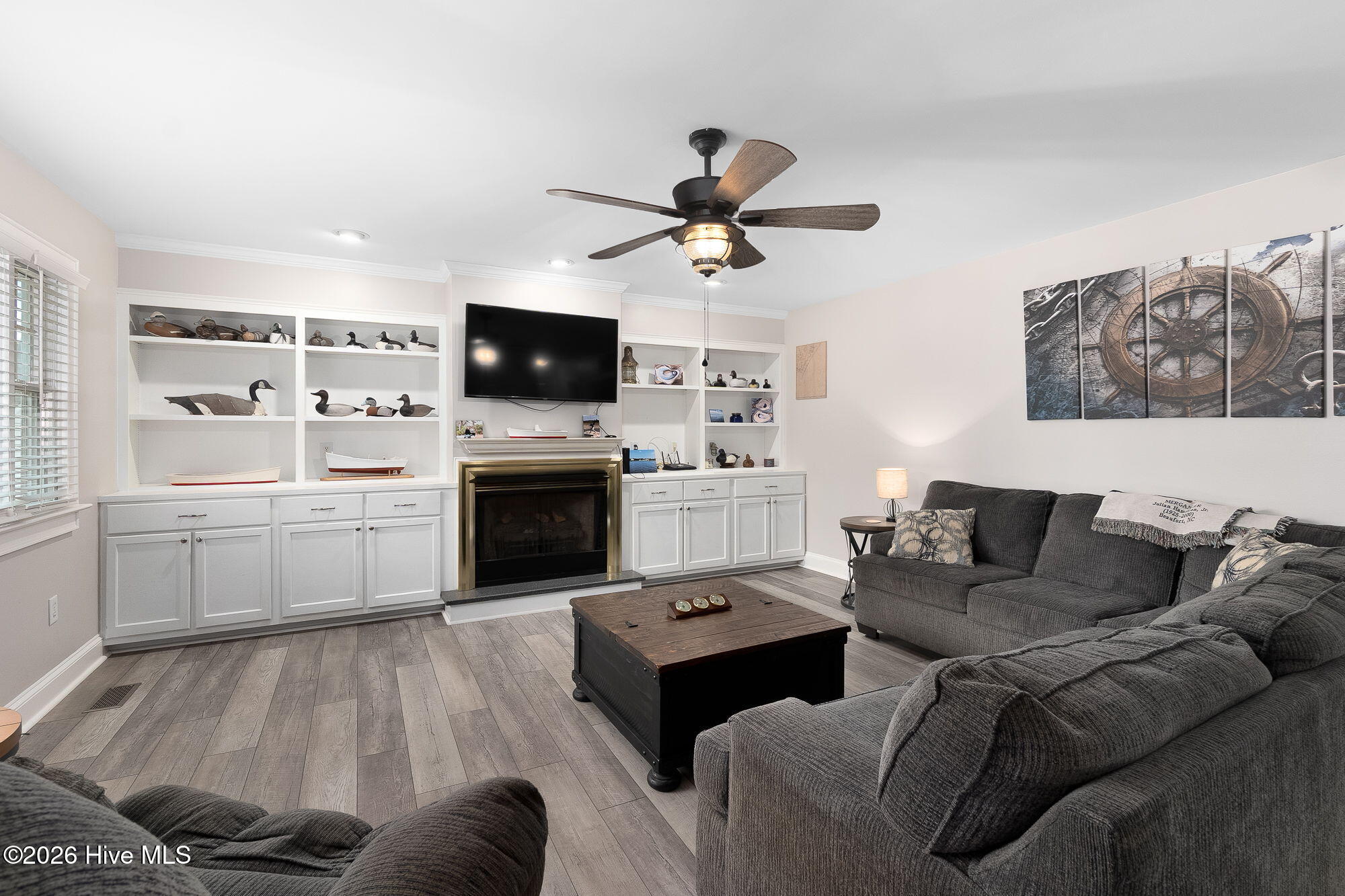 527 Marshallberg Road Smyrna, NC 28579 - Photo 8 of 30 Great Room