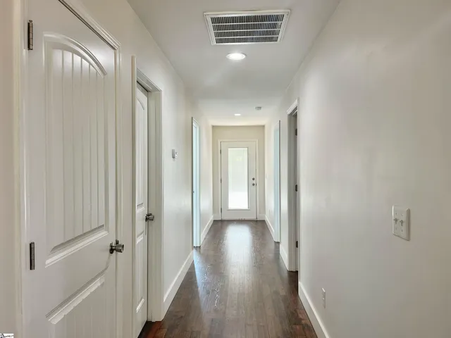 $389,900 | 1735 Inman Road, Wellford, SC 29385