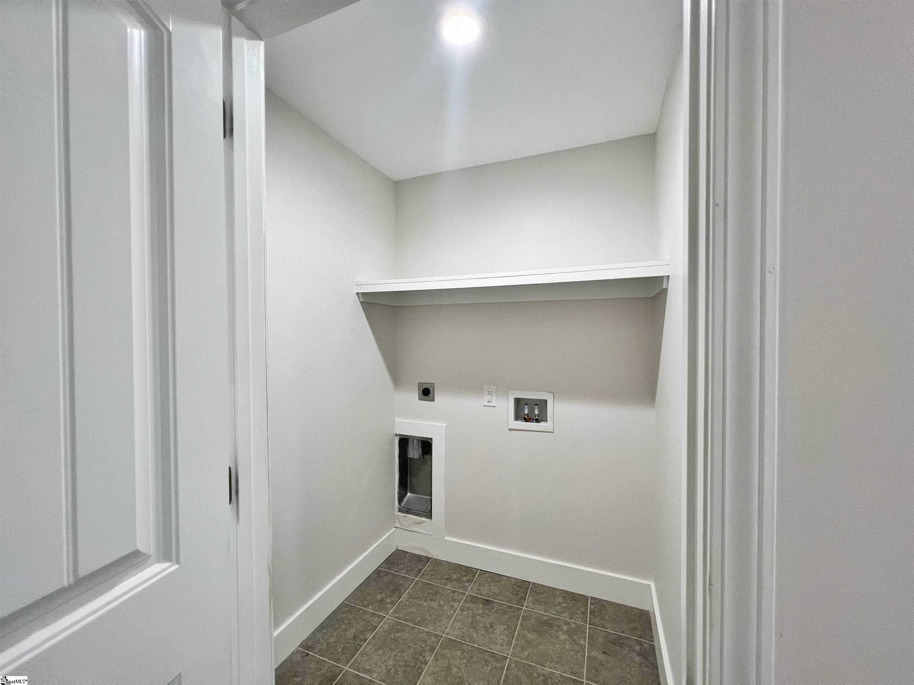 1735 Inman Road Wellford, SC 29385 - Photo 14 of 29