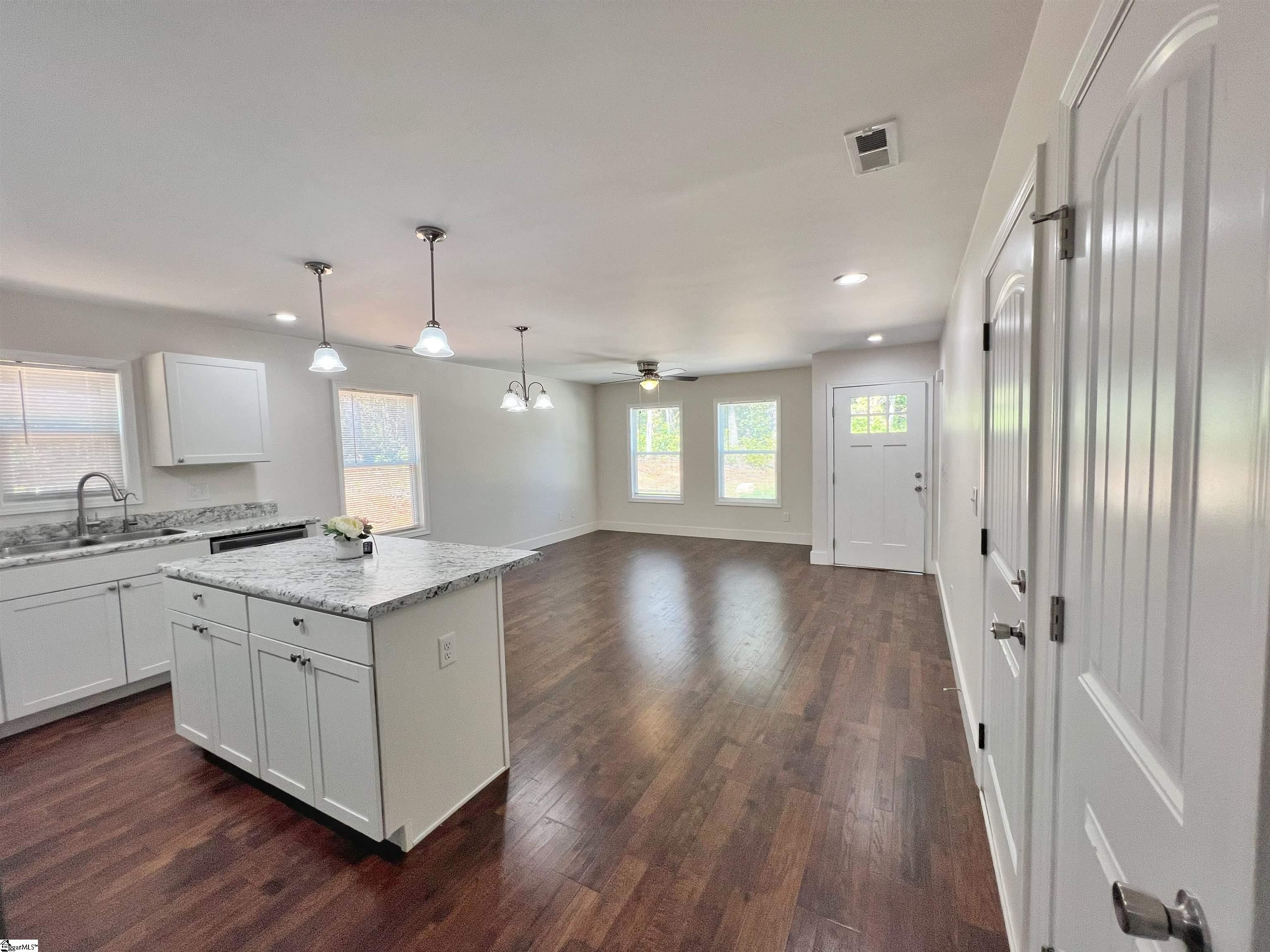 1735 Inman Road Wellford, SC 29385 - Photo 21 of 29