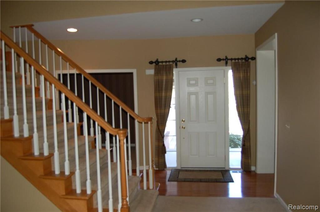 3616 Windingbrook Circle Rochester Hills, MI 48309 - Photo 4 of 30