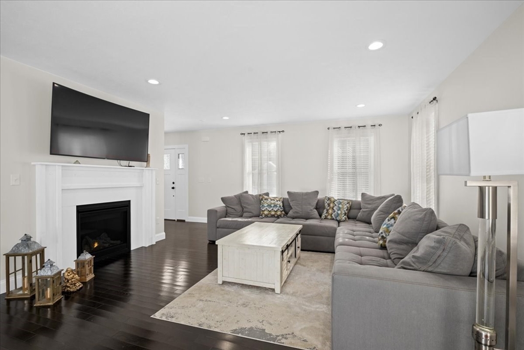 2 Hemlock Street Paxton, MA 01612 - Photo 11 of 30