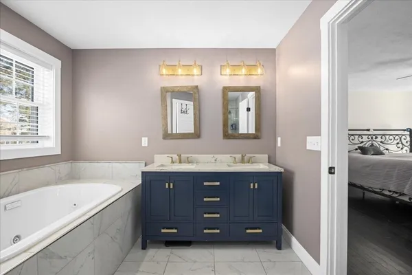 $999,999 | 2 Hemlock Street, Paxton, MA 01612