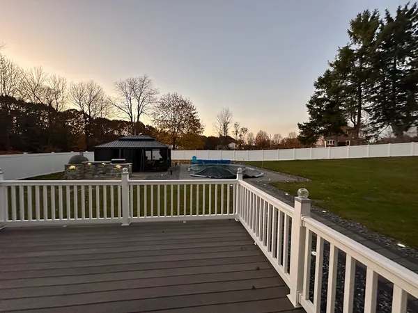 $999,999 | 2 Hemlock Street, Paxton, MA 01612