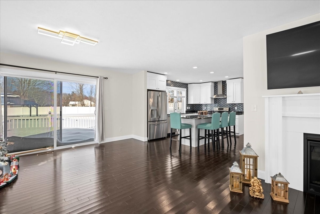 2 Hemlock Street Paxton, MA 01612 - Photo 8 of 30