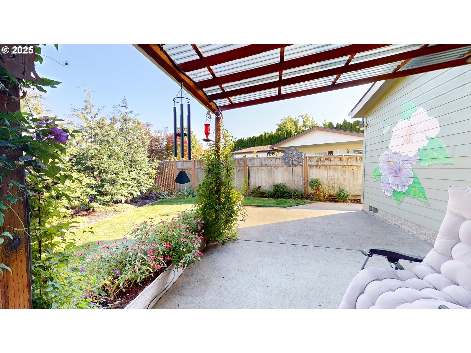 2753 Maia Loop Springfield, OR 97477 - Photo 30 of 40 a black and white photo of a house