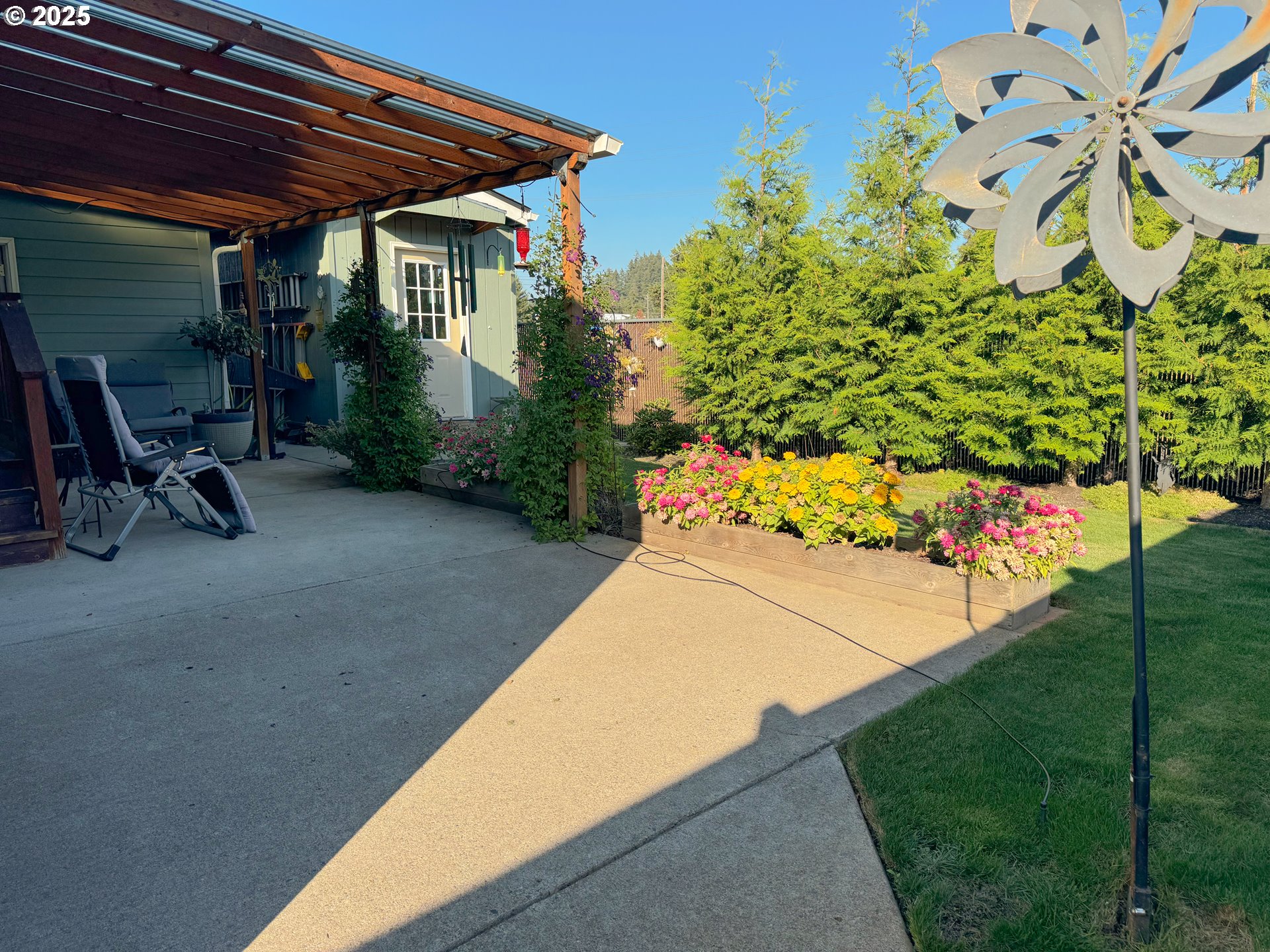 2753 Maia Loop Springfield, OR 97477 - Photo 32 of 40 a view of backyard with green space