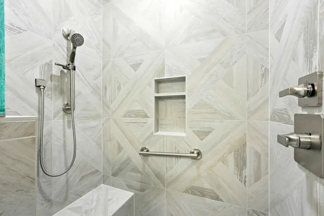 $489,900 | 120 Ln 520 A Lake, Unit 17, Fremont, IN 46737