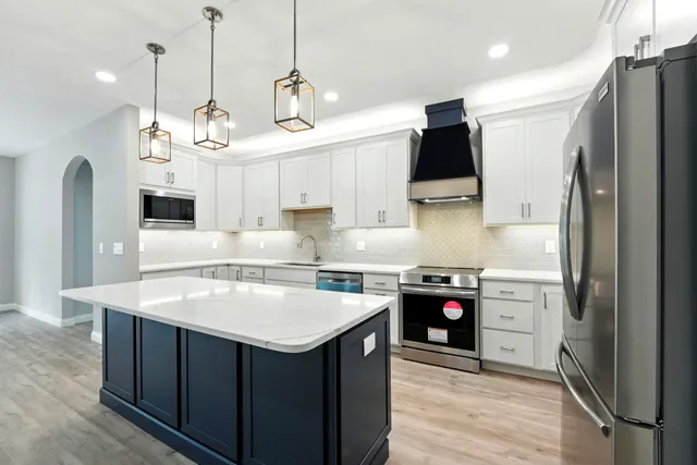 $489,900 | 120 Ln 520 A Lake, Unit 17, Fremont, IN 46737