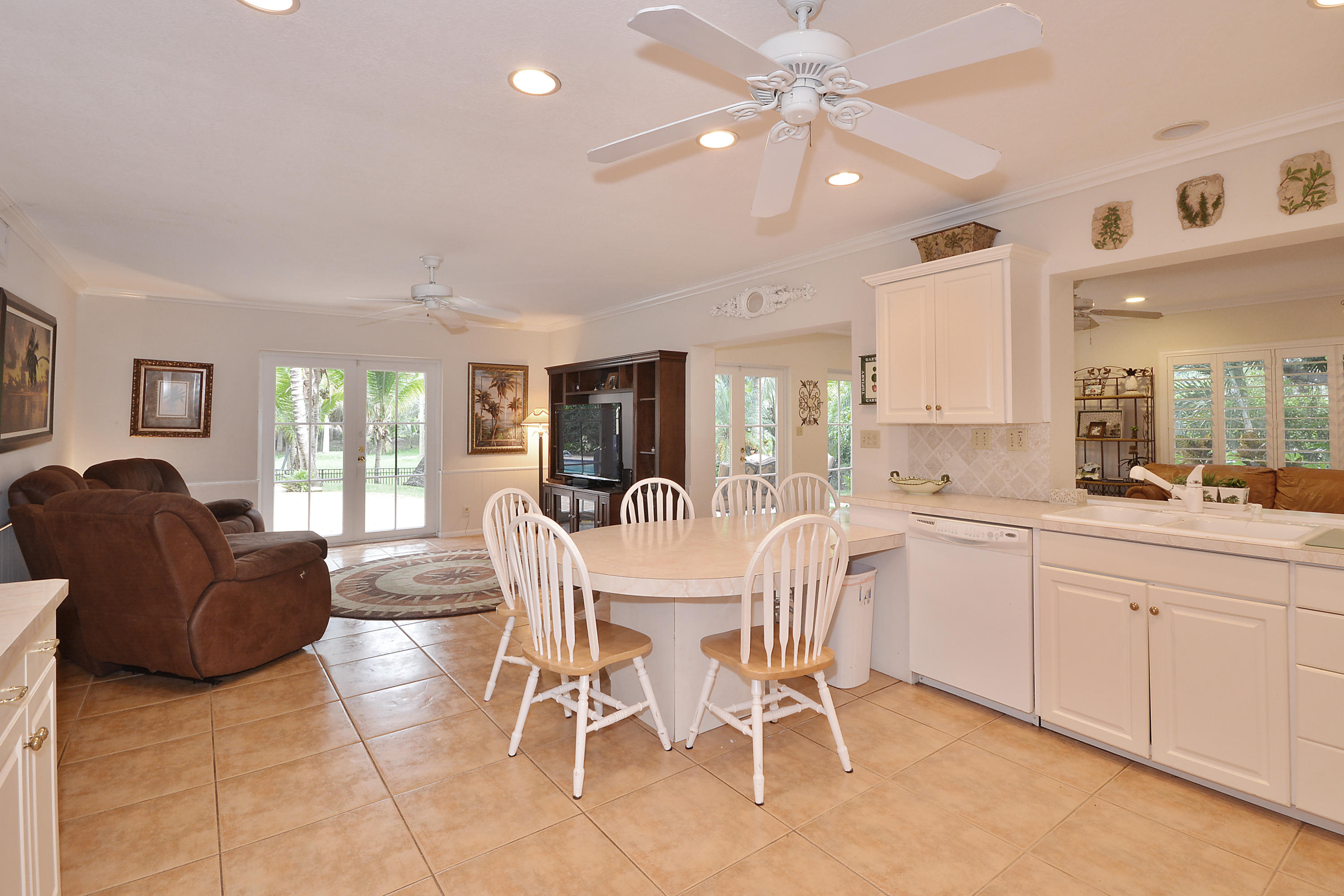 398 Northwest 7th Avenue Boca Raton, FL 33486 - Photo 9 of 32 VHT-RX-10186103_8.jpg