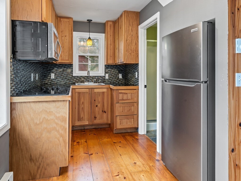 1 Little Watatic Pond Road Ashburnham, MA 01430 - Photo 9 of 29