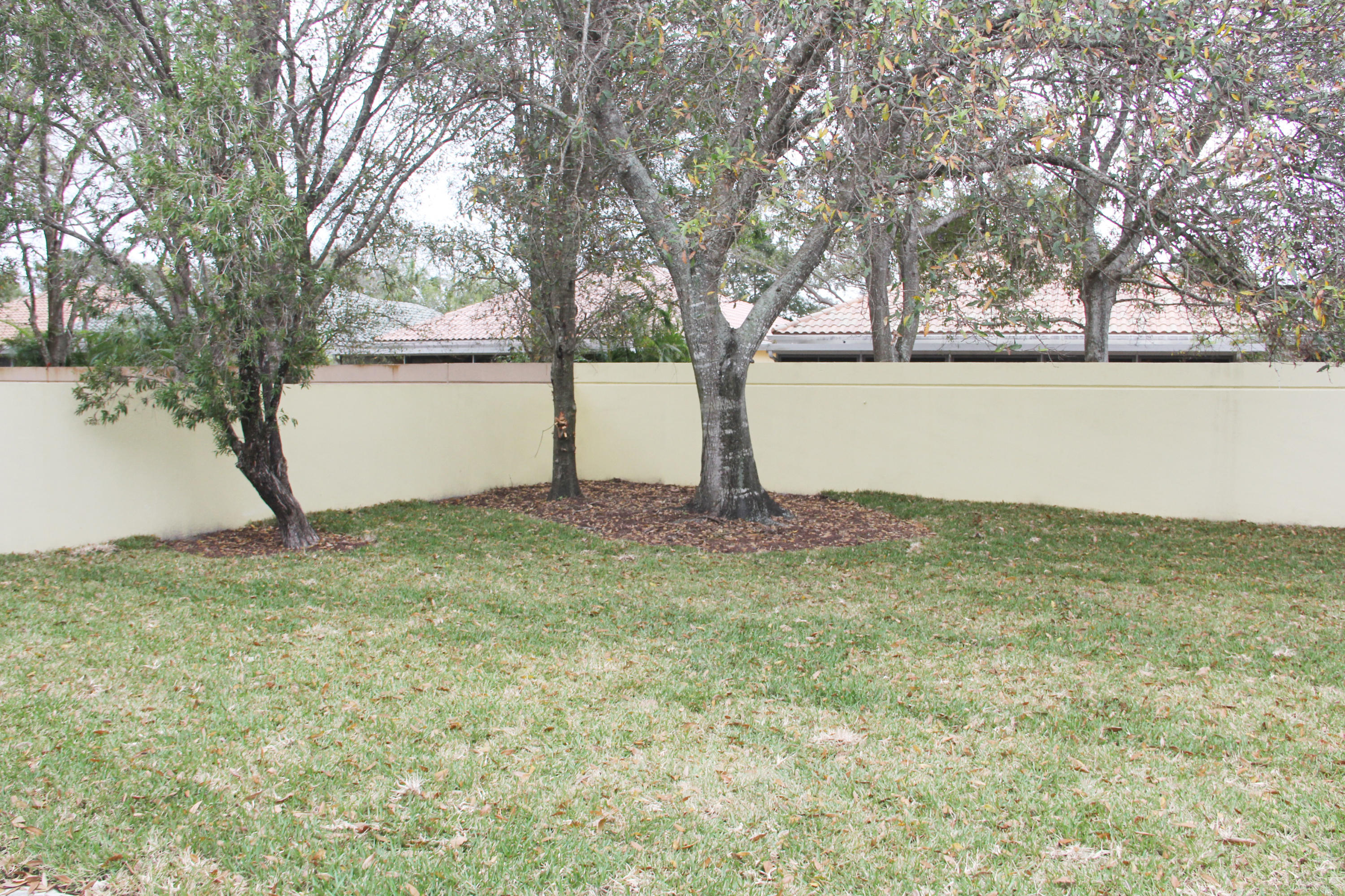 201 Hampton Circle Jupiter, FL 33458 - Photo 14 of 22 IMG_7331