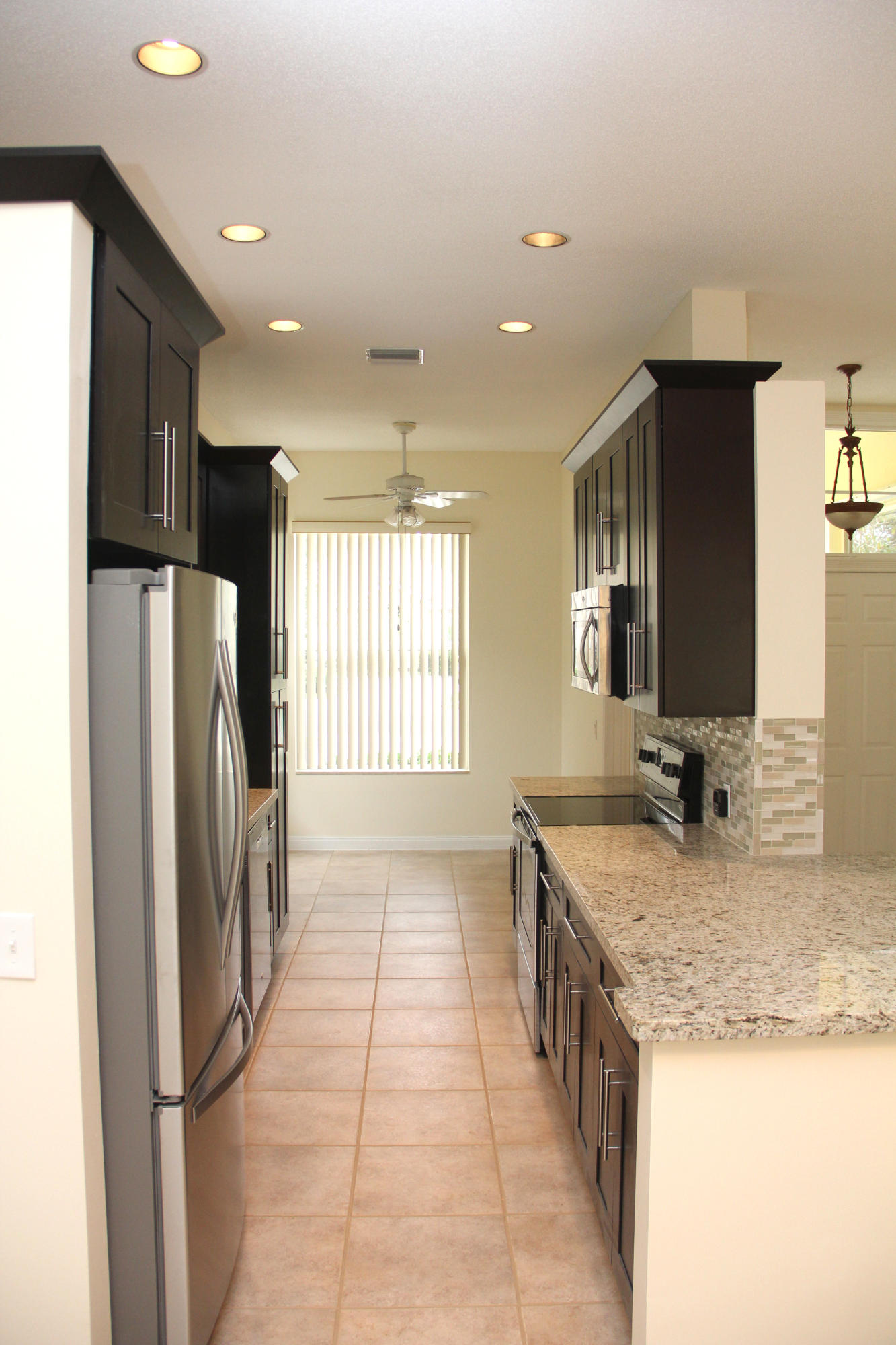 201 Hampton Circle Jupiter, FL 33458 - Photo 3 of 22 IMG_7309