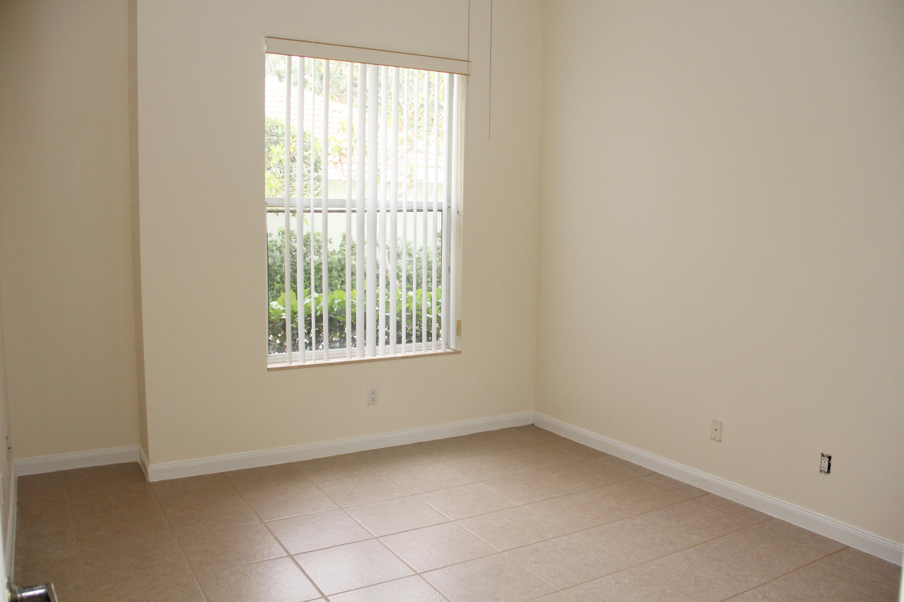 201 Hampton Circle Jupiter, FL 33458 - Photo 10 of 22 IMG_7321