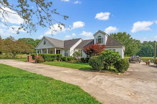 $585,000 | 431 Jack Thomas Drive, Manchester, TN 37355