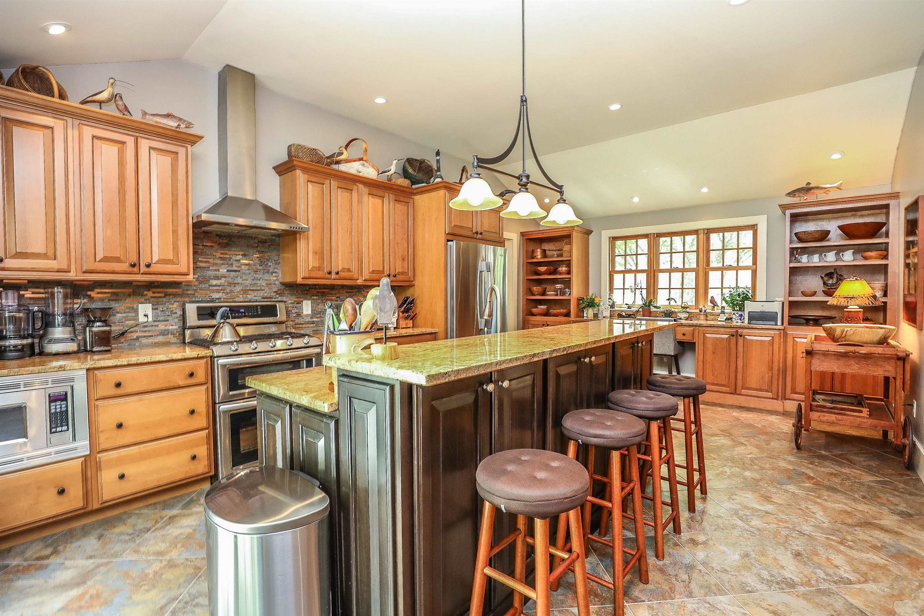 570 Sand Hill Road Peterborough, NH 03458 - Photo 2 of 29 Gallery Image 2