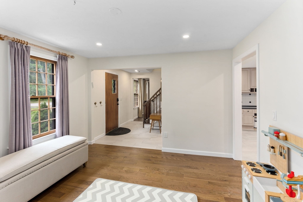 1 Montaup Road Sharon, MA 02067 - Photo 13 of 42